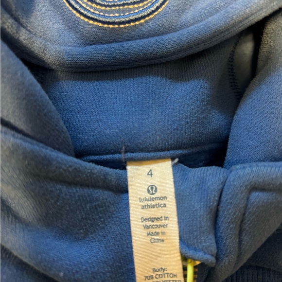 LULULEMON SCUBA HOODIE SIZE 4 - Picture 2 of 2